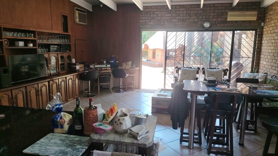 4 Bedroom Property for Sale in Wilkoppies North West